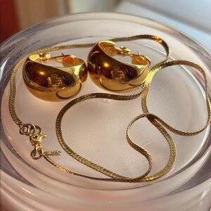 Vintage Monet Elegant Gold Necklace and Earring Set